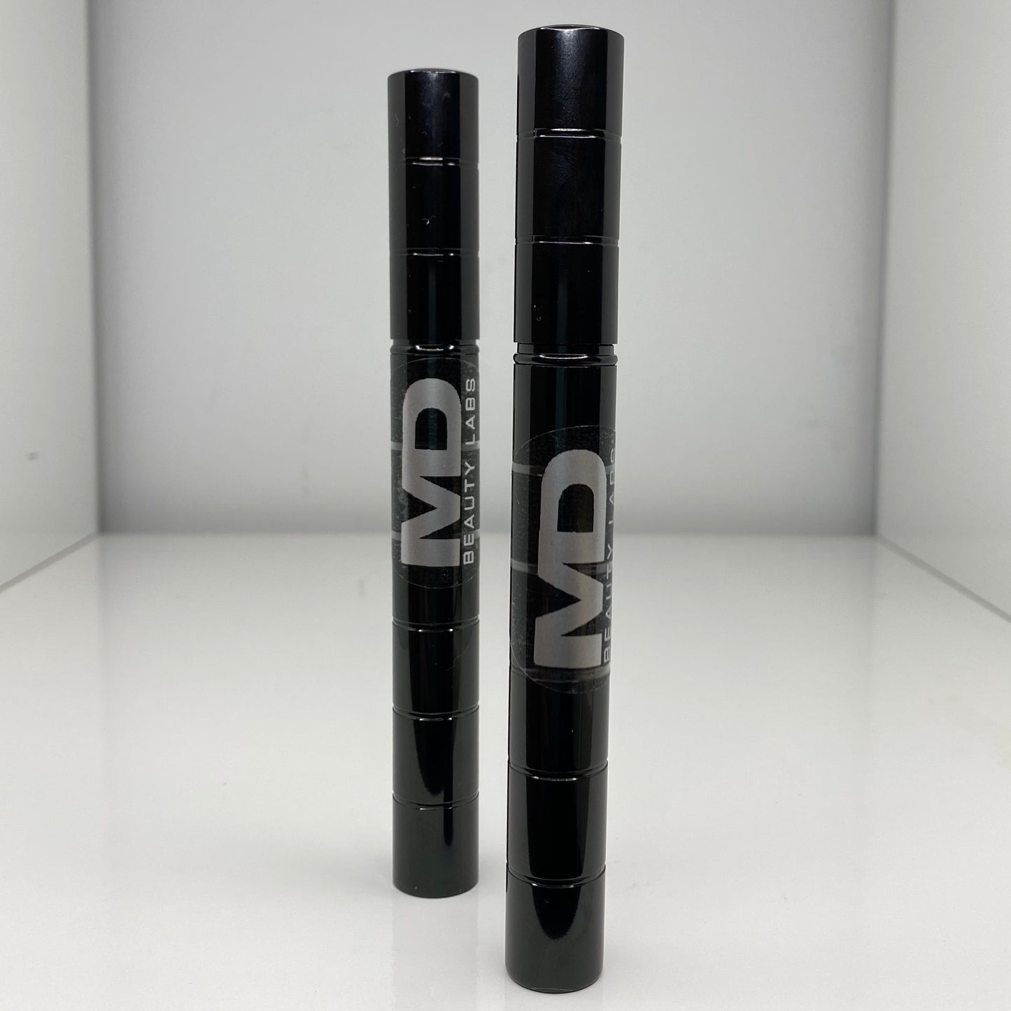 Intense Volume Mascara and Pigmented Lash-Primer